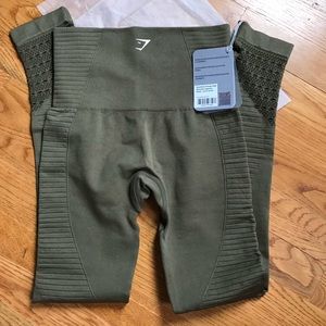 GYMSHARK khaki leggings XS